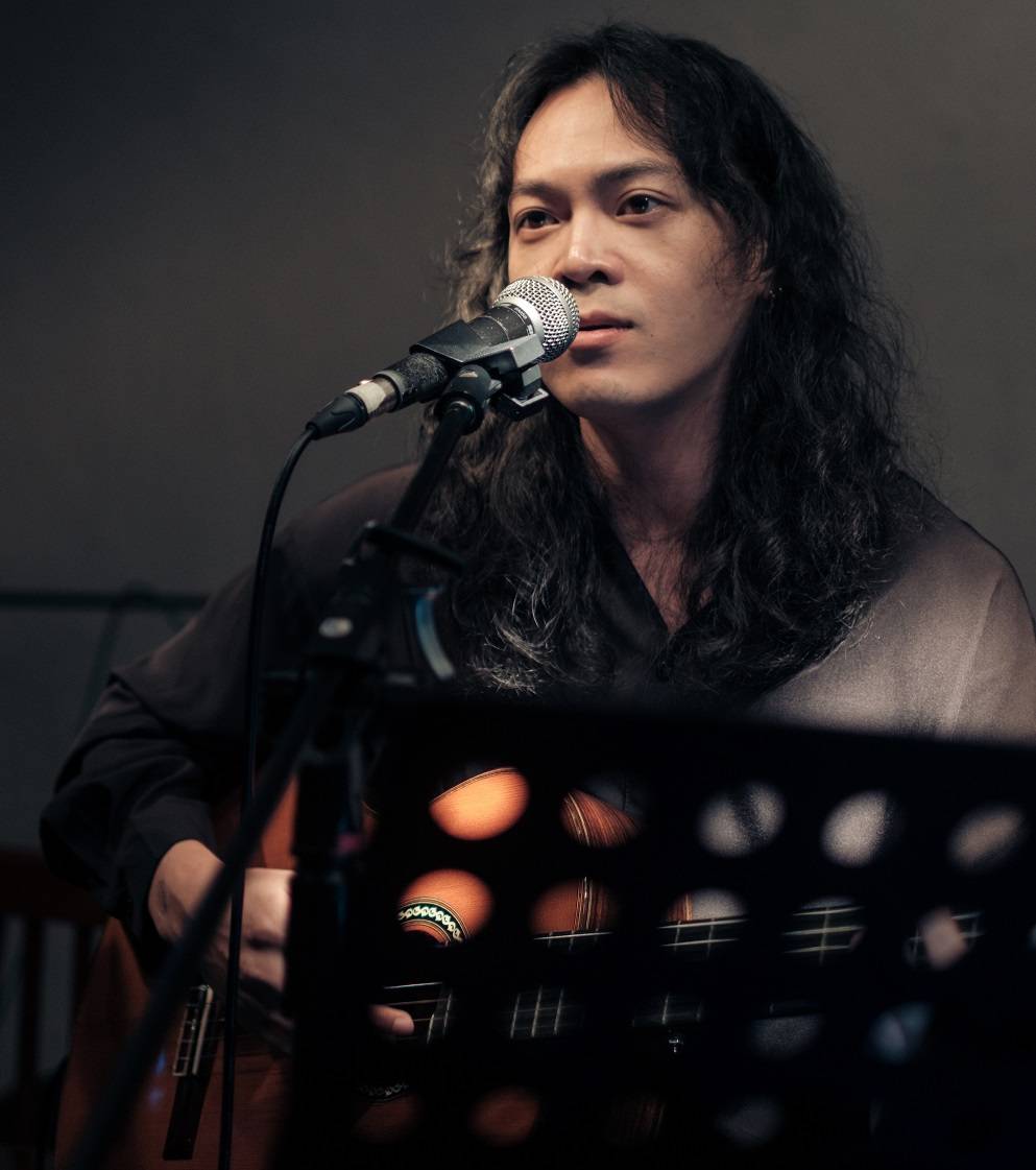 王崇真<b>電吉他、木吉他、烏克麗麗</b>